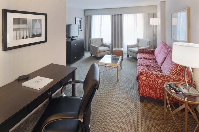 Imagen de los interiores del Hotel Hampton Inn and Suites Arlington Crystal City DCA. Foto 14