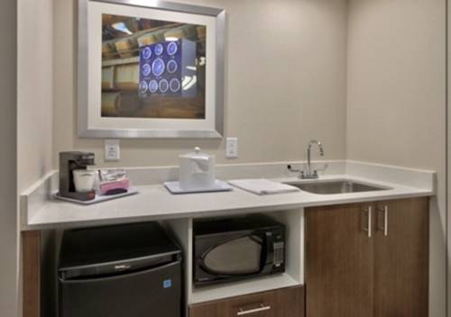 Imagen de la habitación del Hotel Hampton Inn and Suites Artesia. Foto 1