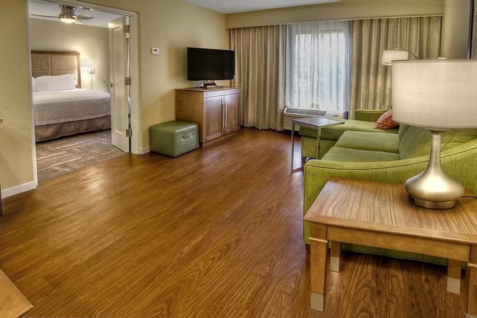Imagen general del Hotel Hampton Inn and Suites Asheville Airport. Foto 5
