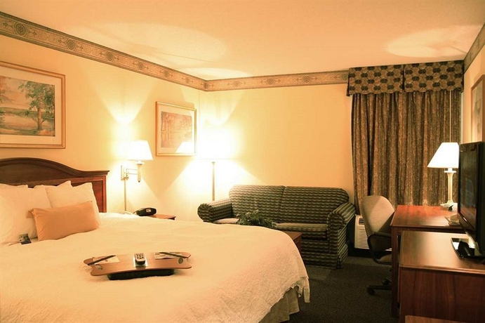 Imagen de la habitación del Hotel Hampton Inn and Suites Atlanta Airport North I-85. Foto 3