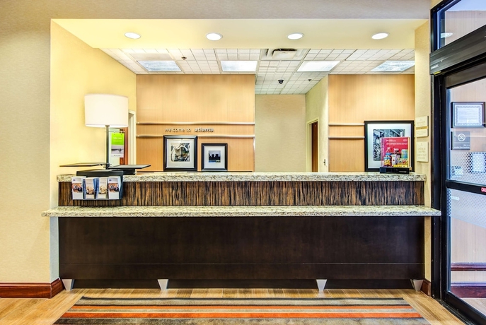 Imagen de los interiores del Hotel Hampton Inn and Suites Atlanta Galleria. Foto 17