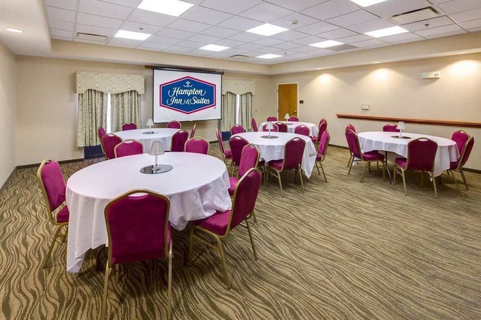 Imagen de los interiores del Hotel Hampton Inn and Suites Augusta West. Foto 10