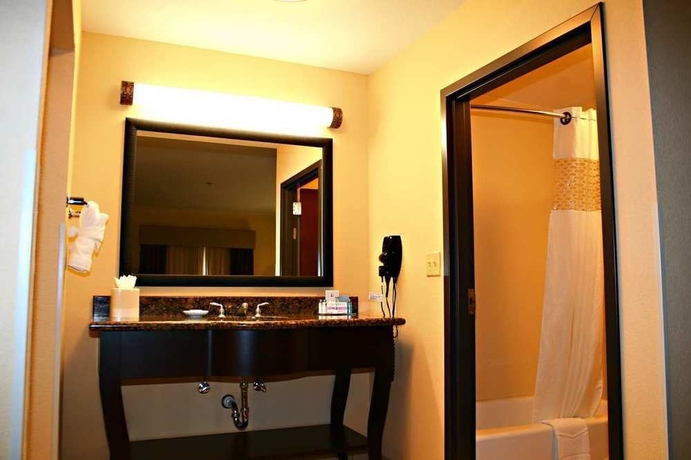 Imagen de la habitación del Hotel Hampton Inn and Suites Austin South/buda. Foto 7