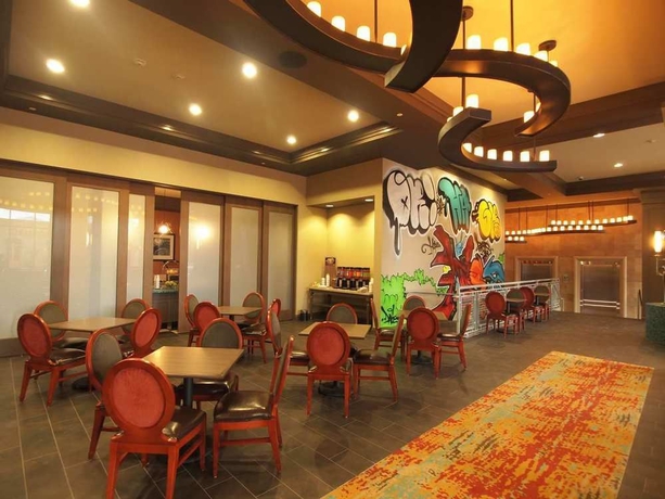 Imagen de los interiores del Hotel Hampton Inn and Suites Austin @ The University / Capitol. Foto 12