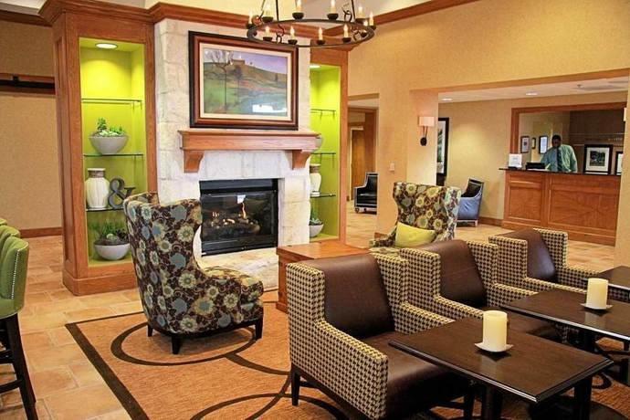 Imagen de los interiores del Hotel Hampton Inn and Suites Austin-airport. Foto 6