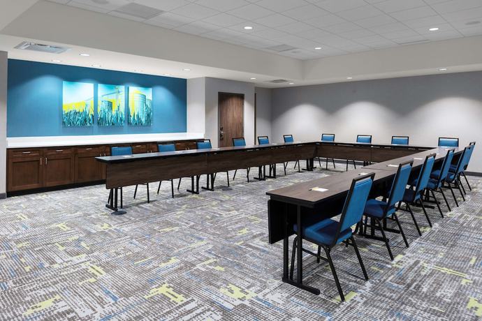 Imagen de los interiores del Hotel Hampton Inn and Suites Avon Indianapolis. Foto 12