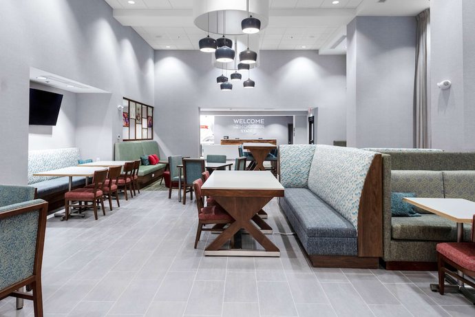 Imagen de los interiores del Hotel Hampton Inn and Suites Avon Indianapolis. Foto 14