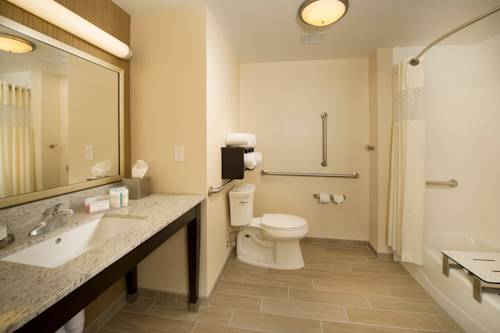 Imagen de la habitación del Hotel Hampton Inn and Suites Baltimore/woodlawn. Foto 7