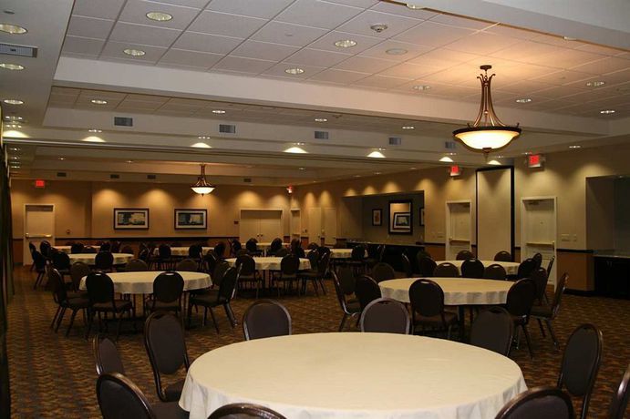 Imagen del bar/restaurante del Hotel Hampton Inn and Suites Barstow. Foto 2