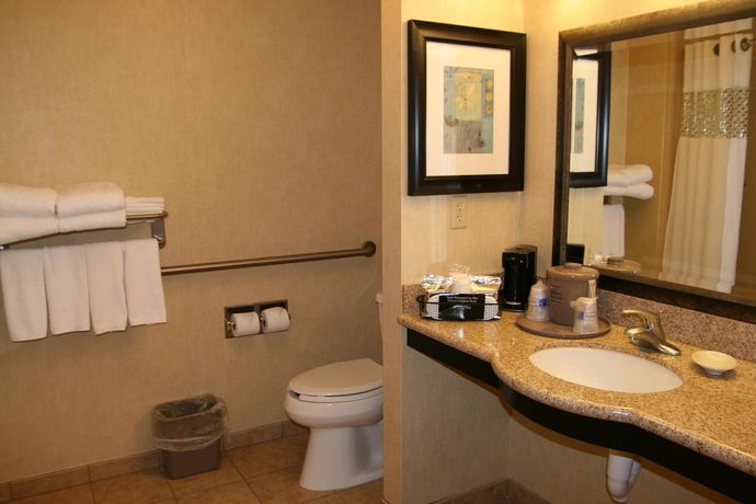 Imagen de los interiores del Hotel Hampton Inn and Suites Barstow. Foto 12