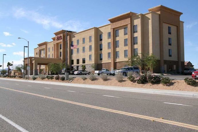 Imagen de los interiores del Hotel Hampton Inn and Suites Barstow. Foto 13