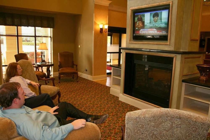 Imagen de los interiores del Hotel Hampton Inn and Suites Baton Rouge - I-10 East. Foto 14