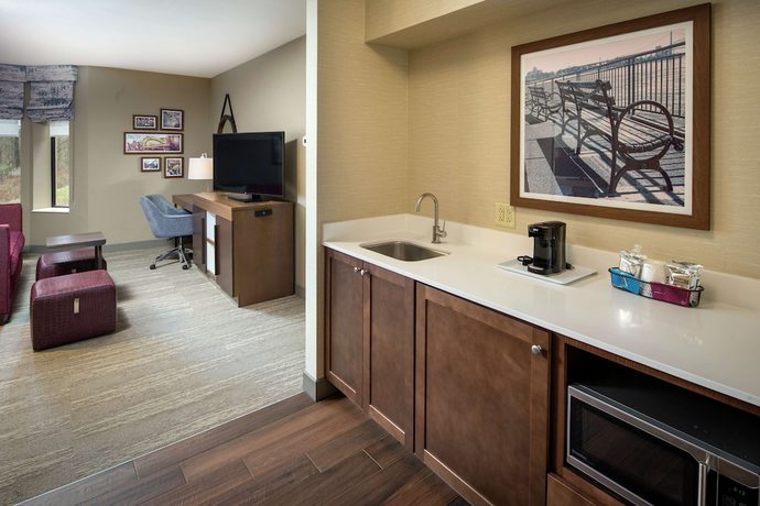 Imagen de la habitación del Hotel Hampton Inn and Suites Binghamton/Vestal. Foto 5