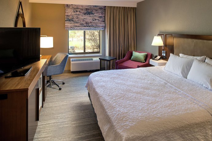 Imagen de la habitación del Hotel Hampton Inn and Suites Binghamton/Vestal. Foto 11