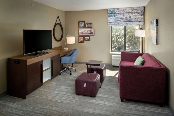 Imagen de la habitación del Hotel Hampton Inn and Suites Binghamton/Vestal. Foto 15