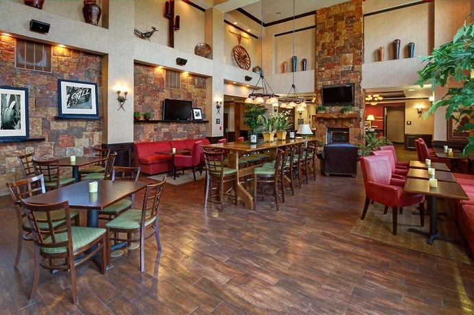 Imagen de los interiores del Hotel Hampton Inn and Suites Boerne. Foto 7