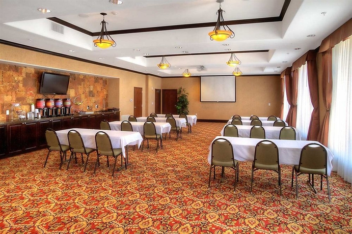 Imagen de los interiores del Hotel Hampton Inn and Suites Boerne. Foto 11