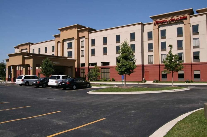 Imagen de los exteriores del Hotel Hampton Inn and Suites Bolingbrook. Foto 8