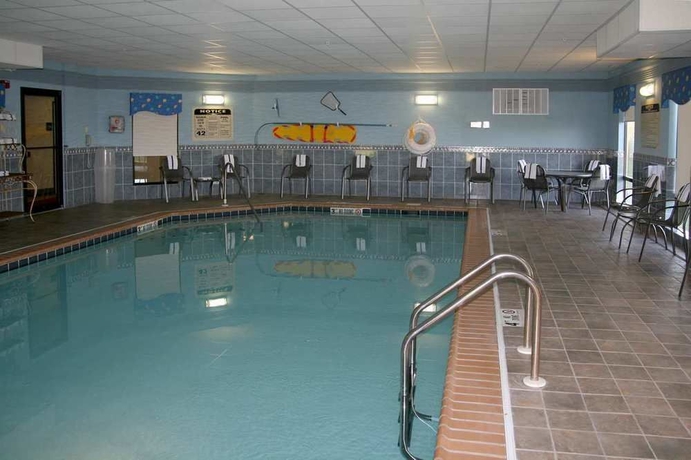 Imagen de la piscina del Hotel Hampton Inn and Suites Bolingbrook. Foto 15