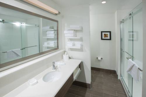 Imagen de la habitación del Hotel Hampton Inn and Suites Buellton/santa Ynez Valley. Foto 3