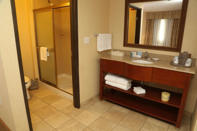 Imagen de la habitación del Hotel Hampton Inn and Suites Burlington, Burlington. Foto 8