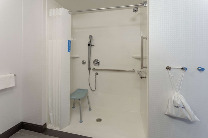 Imagen de la habitación del Hotel Hampton Inn and Suites Burlington, Burlington. Foto 14