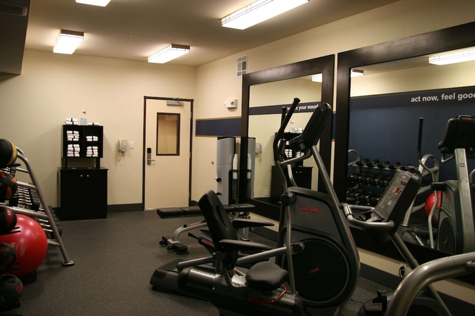 Imagen de los interiores del Hotel Hampton Inn and Suites Burlington. Foto 16