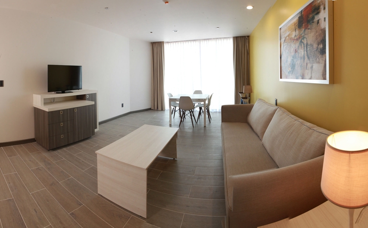Imagen de los interiores del Hotel Hampton Inn and Suites By Hilton Aguascalientes Airport. Foto 11