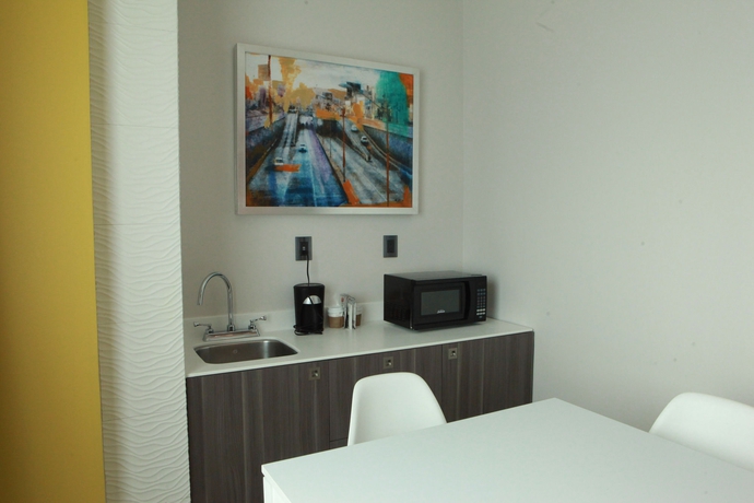 Imagen de la habitación del Hotel Hampton Inn and Suites By Hilton Aguascalientes Airport. Foto 9