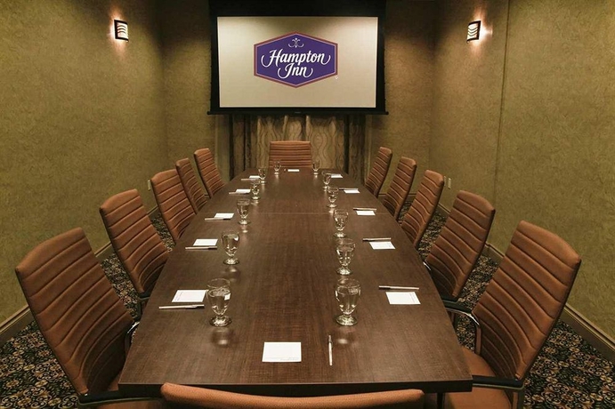 Imagen de los interiores del Hotel Hampton Inn and Suites By Hilton Edmonton/west. Foto 11