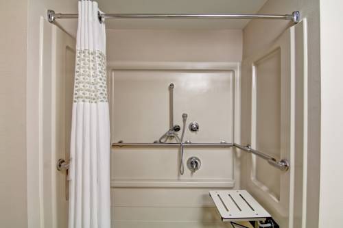 Imagen de la habitación del Hotel Hampton Inn and Suites By Hilton - Guelph. Foto 16