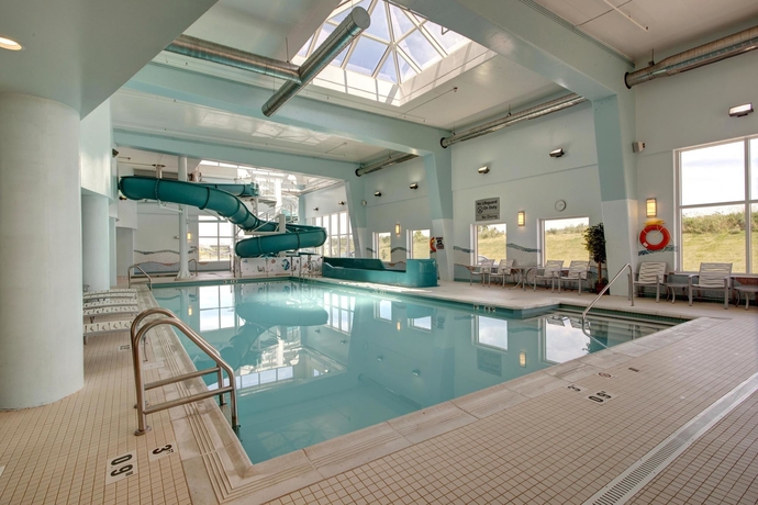 Imagen de la piscina del Hotel Hampton Inn and Suites By Hilton Halifax - Dartmouth. Foto 16