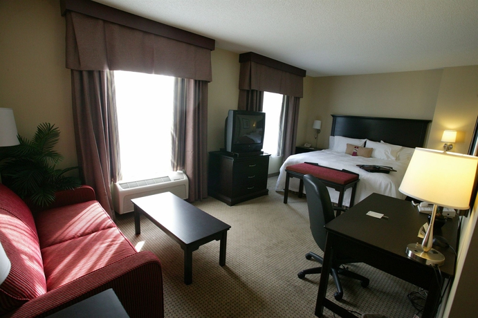 Imagen de la habitación del Hotel Hampton Inn and Suites By Hilton Laval. Foto 4