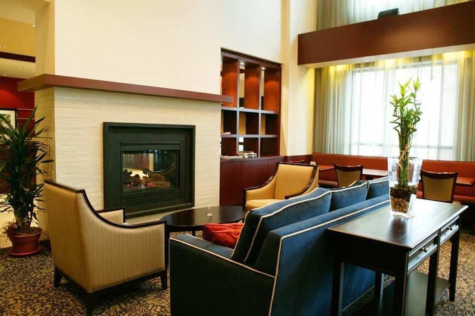 Imagen de los interiores del Hotel Hampton Inn and Suites By Hilton Laval. Foto 12