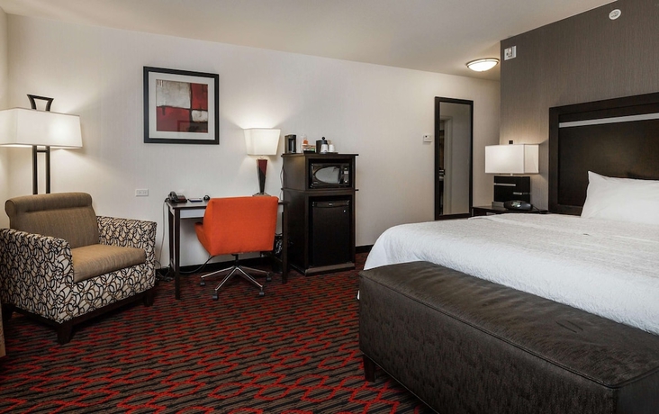 Imagen de la habitación del Hotel Hampton Inn and Suites By Hilton Lethbridge. Foto 11