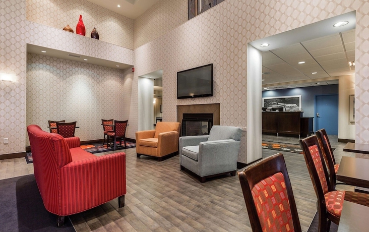 Imagen de los interiores del Hotel Hampton Inn and Suites By Hilton Lethbridge. Foto 16