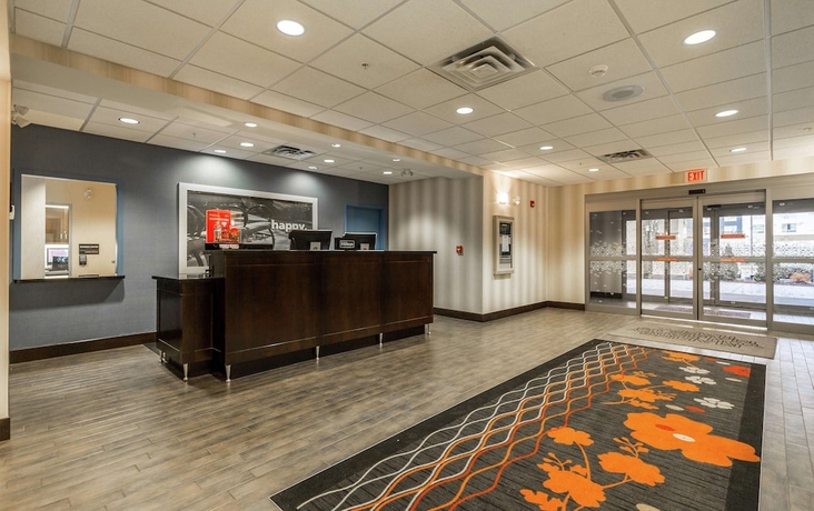 Imagen de los interiores del Hotel Hampton Inn and Suites By Hilton Lethbridge. Foto 17
