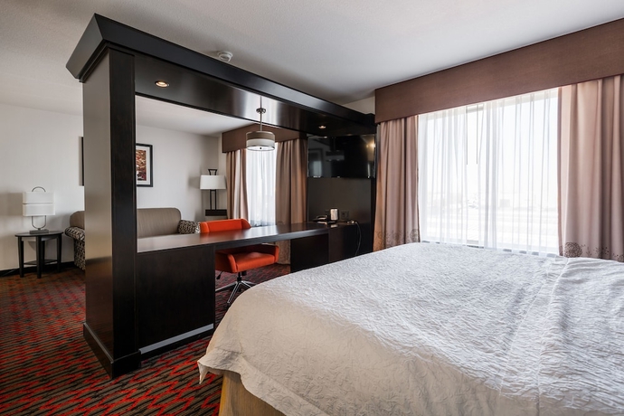 Imagen de la habitación del Hotel Hampton Inn and Suites By Hilton Lethbridge. Foto 13
