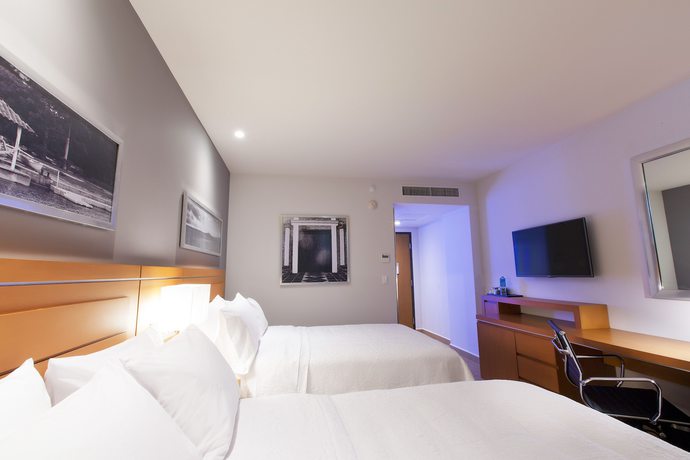 Imagen de la habitación del Hotel Hampton Inn and Suites By Hilton Paraiso. Foto 8