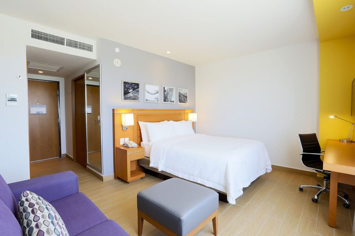 Imagen de la habitación del Hotel Hampton Inn and Suites By Hilton Paraiso. Foto 10