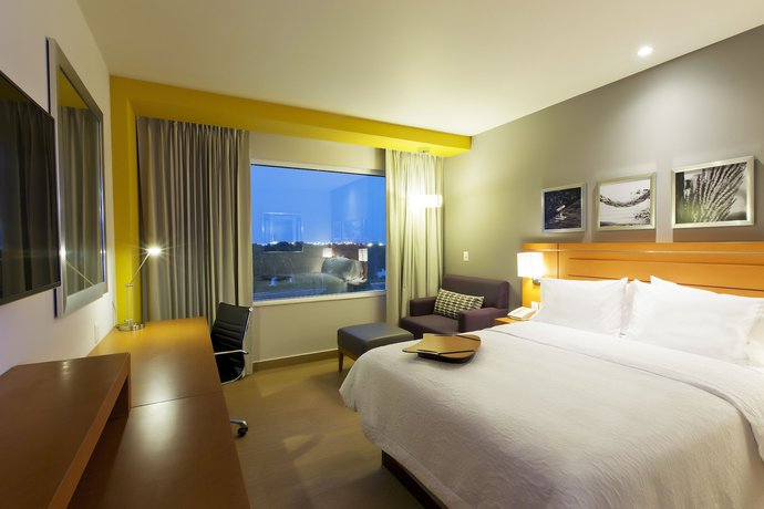 Imagen de la habitación del Hotel Hampton Inn and Suites By Hilton Paraiso. Foto 15