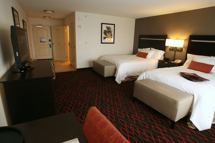 Imagen de la habitación del Hotel Hampton Inn and Suites By Hilton Red Deer. Foto 2