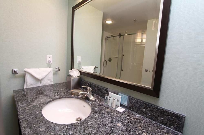 Imagen de la habitación del Hotel Hampton Inn and Suites By Hilton St. John's Airport. Foto 4