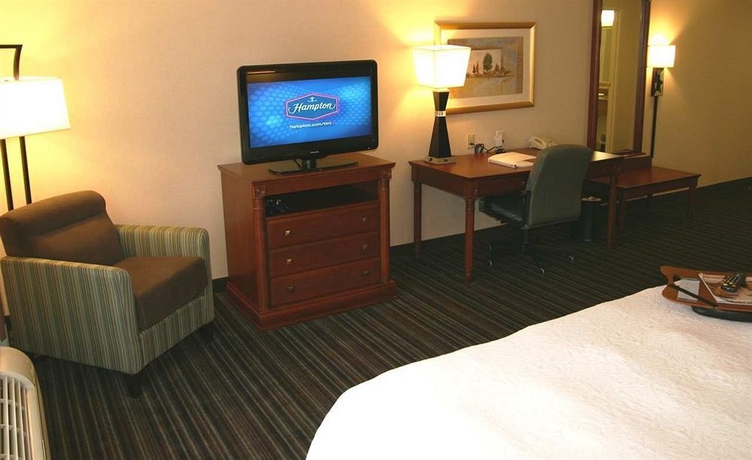 Imagen de la habitación del Hotel Hampton Inn and Suites By Hilton Toronto Airport. Foto 6