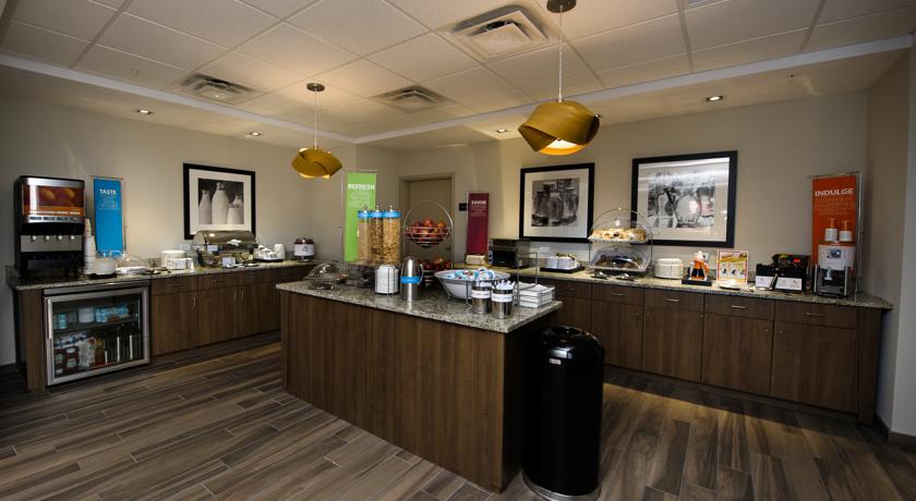 Imagen general del Hotel Hampton Inn and Suites By Hilton Truro. Foto 3