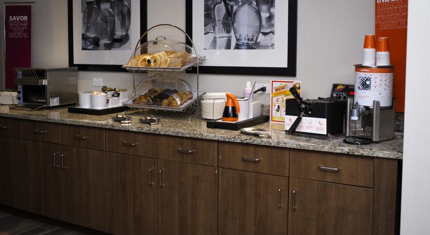 Imagen general del Hotel Hampton Inn and Suites By Hilton Truro. Foto 5