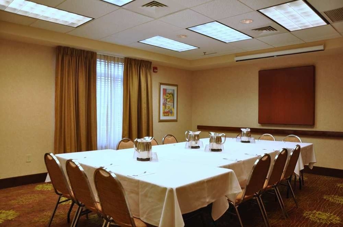 Imagen de los interiores del Hotel Hampton Inn and Suites By Hilton West Little Rock. Foto 11