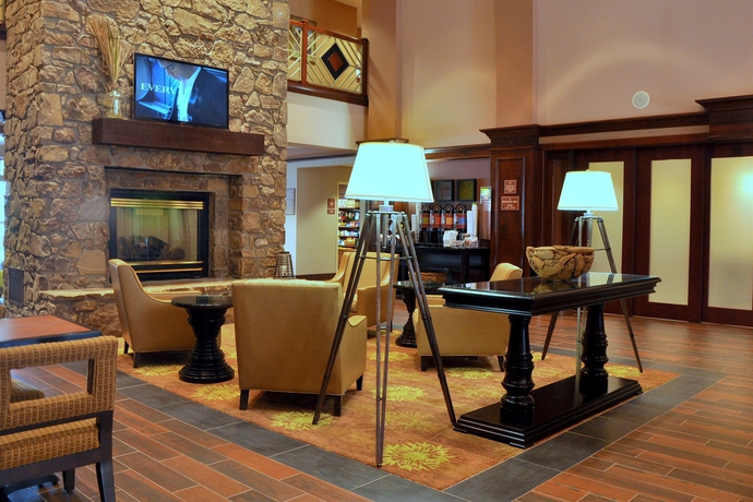 Imagen de los interiores del Hotel Hampton Inn and Suites By Hilton West Little Rock. Foto 14