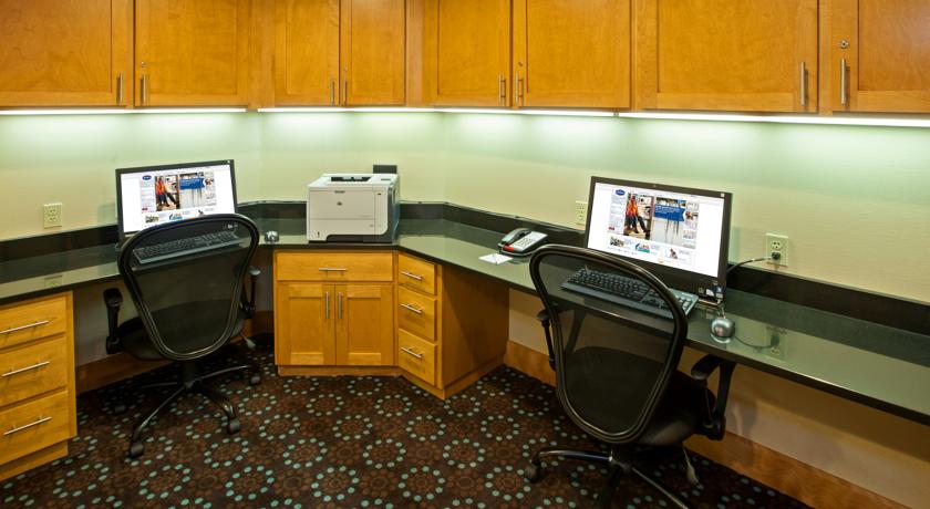 Imagen general del Hotel Hampton Inn and Suites Canton. Foto 2