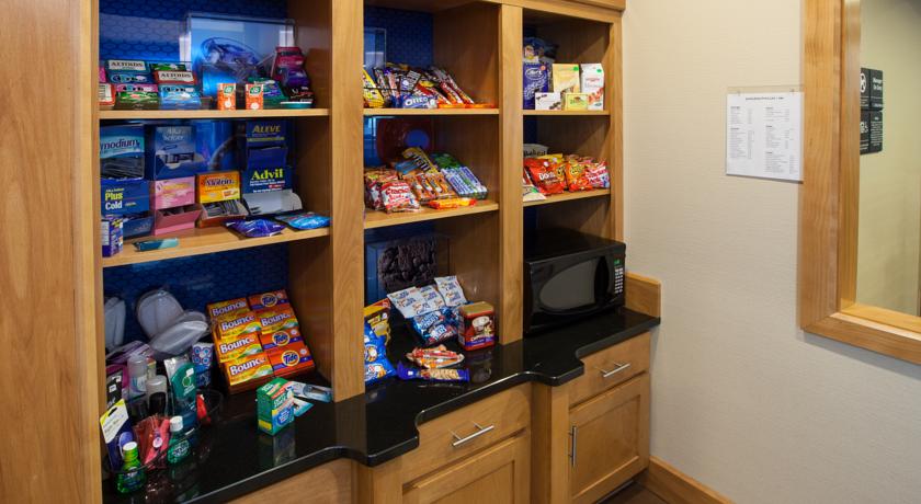Imagen general del Hotel Hampton Inn and Suites Canton. Foto 9